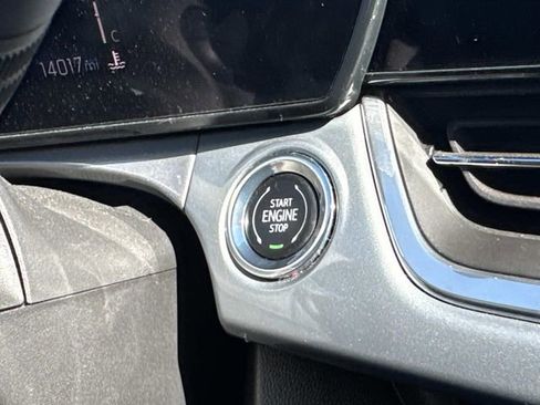 Certified 2024 Chevrolet Trax LT w/ Driver Confidence Package image 31