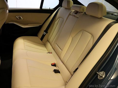Certified 2026 BMW 330i xDrive Sedan AWD/4WD image 12