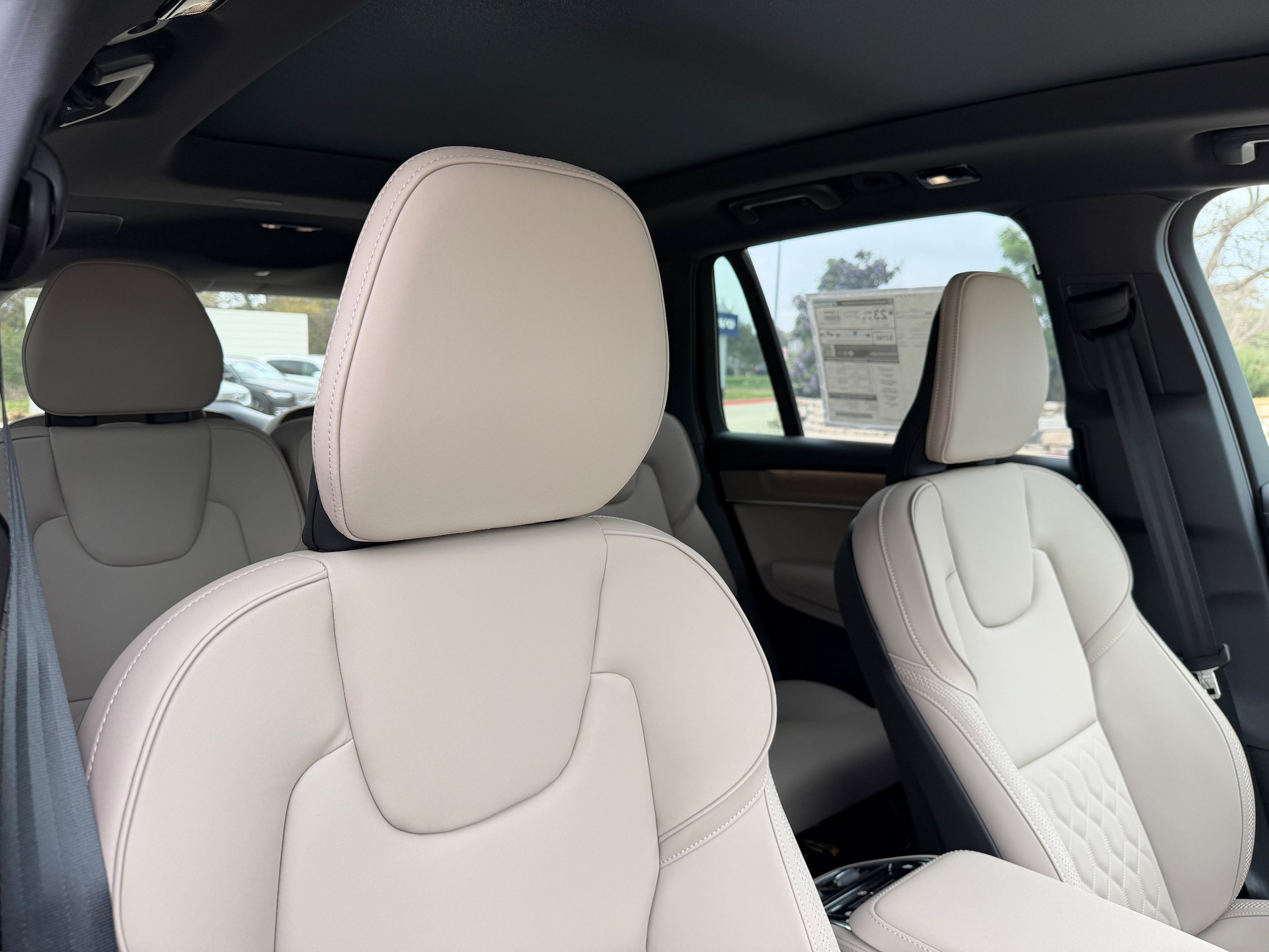 New 2026 Volvo XC90 B6 Plus w/ Protection Package Premier AWD/4WD image 9