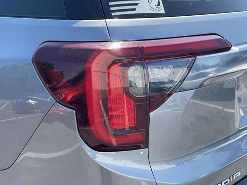 Used 2021 GMC Acadia AT4 w/ Technology Package AWD/4WD image 25