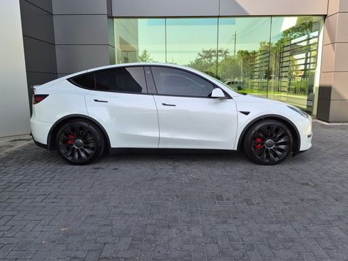 Used 2022 Tesla Model Y Performance AWD/4WD image 4