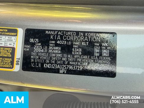 Used 2025 Kia Soul LX w/ LX Technology Package FWD image 24