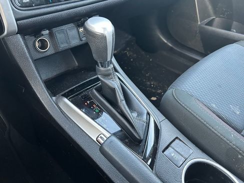 Used 2018 Toyota Corolla LE image 26