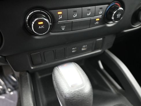 Used 2022 Nissan Frontier S image 17