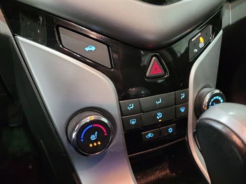 Used 2016 Chevrolet Cruze LT image 32