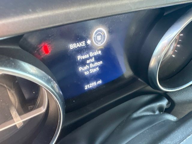 Used 2022 Jeep Wrangler Unlimited Sport AWD/4WD image 11