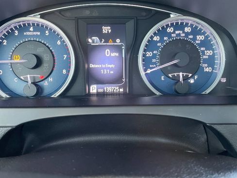 Used 2017 Toyota Camry LE image 11