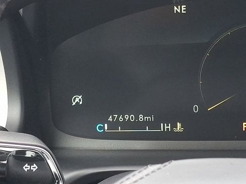 Used 2023 Lincoln Aviator AWD w/ Premium Package image 22