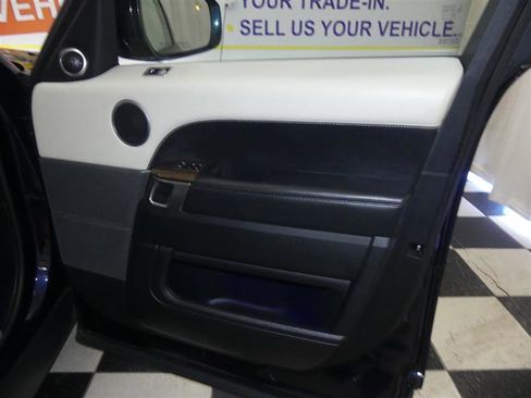 Used 2020 Land Rover Range Rover Sport HSE Dynamic image 26