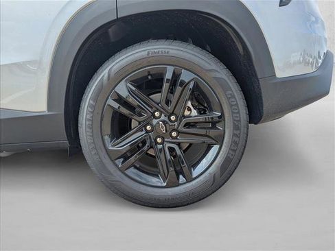 New 2026 Chevrolet Trax ACTIV w/ Sunroof Package FWD image 10