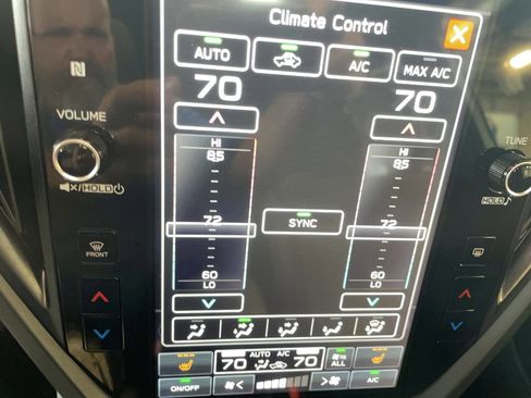 Used 2025 Subaru Forester Premium image 11