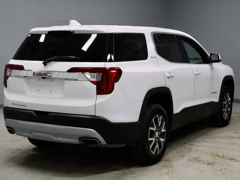 Used 2023 GMC Acadia SLE image 9