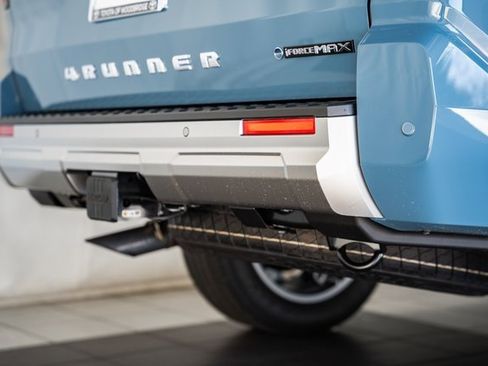 New 2025 Toyota 4Runner Limited image 8