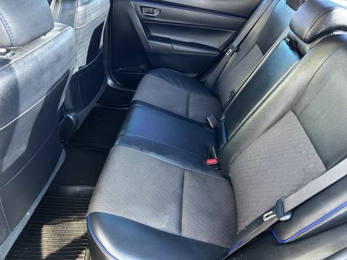 Used 2018 Toyota Corolla SE image 16