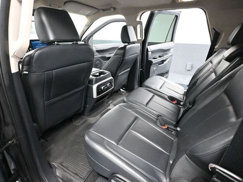 Used 2024 Ford Expedition Max XLT image 39