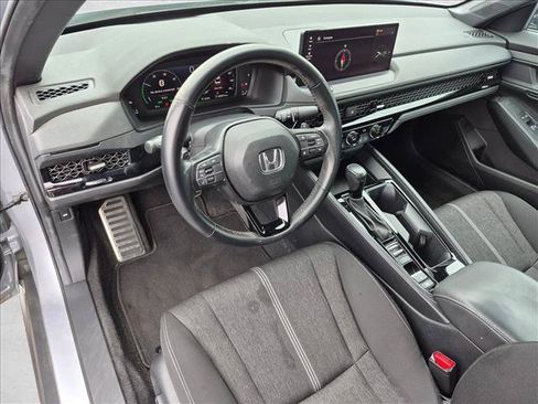 Used 2023 Honda Accord Sport image 10