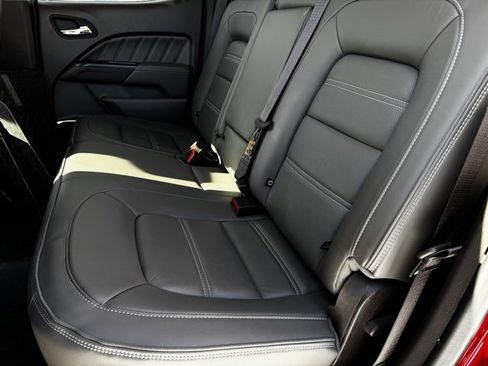 Certified 2021 GMC Canyon Denali image 6