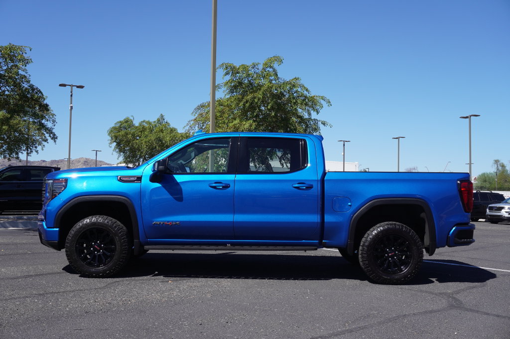 Used 2023 GMC Sierra 1500 AT4X AWD/4WD image 2