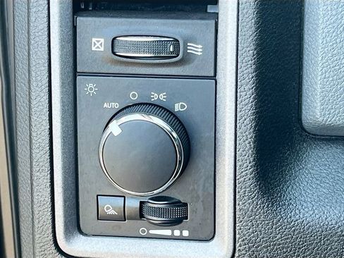 Used 2019 RAM 1500 Tradesman image 10