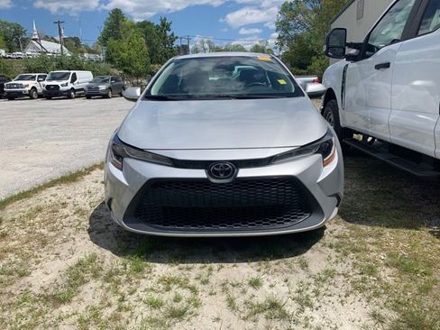 Used 2020 Toyota Corolla LE image 3
