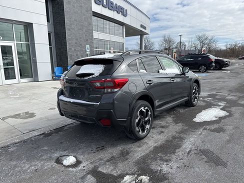 Used 2022 Subaru Crosstrek 2.5i Limited w/ Moonroof Package 2 image 4