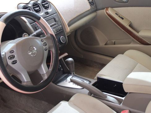 Used 2008 Nissan Altima 3.5 SE image 14