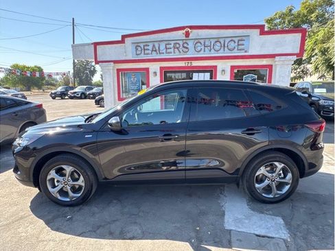 Used 2025 Ford Escape ST-Line Select AWD/4WD image 1