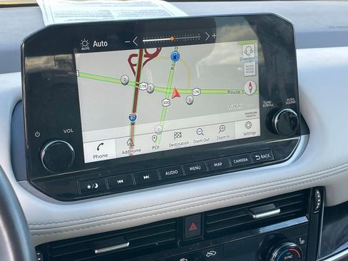 Certified 2022 Nissan Rogue SL w/ SL Premium Package image 15