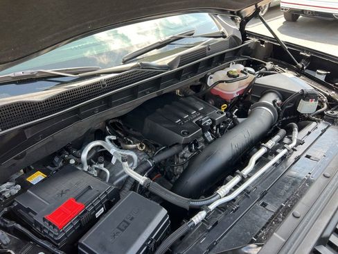 Used 2024 GMC Sierra 1500 SLE image 14