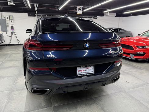 Used 2021 BMW X6 M50i image 5