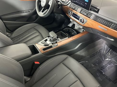 Used 2023 Audi A4 2.0T Premium w/ Convenience Package image 14