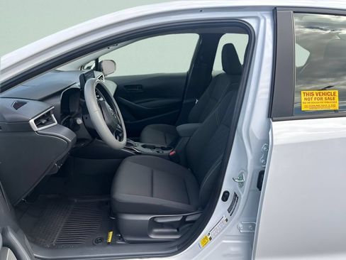 Used 2026 Toyota Corolla LE w/ LE Premium Package FWD image 17