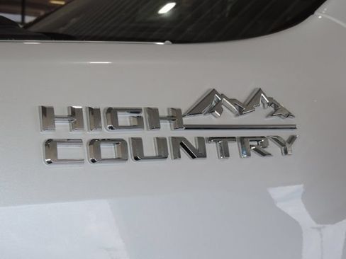 Used 2024 Chevrolet Silverado 3500 High Country w/ High Country Premium Package AWD/4WD image 21