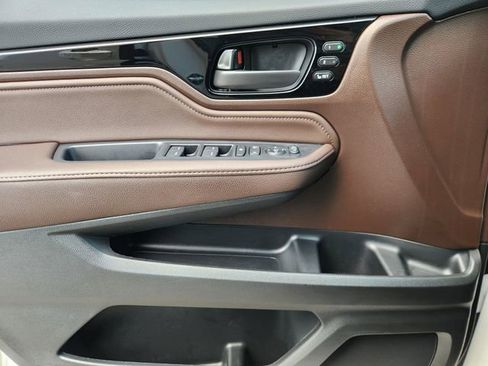 Used 2025 Honda Odyssey Touring image 20