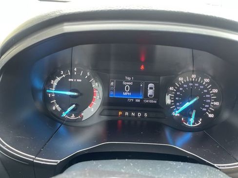 Used 2017 Ford Edge SE image 8