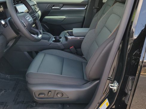 New 2026 GMC Terrain AT4 AWD/4WD image 6