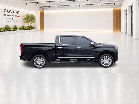 Used 2024 Chevrolet Silverado 1500 High Country w/ High Country Premium Package RWD image 16