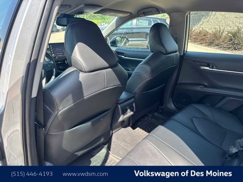 Used 2022 Toyota Camry XSE image 13