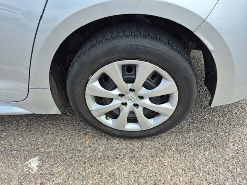 Used 2025 Toyota Corolla LE FWD image 26