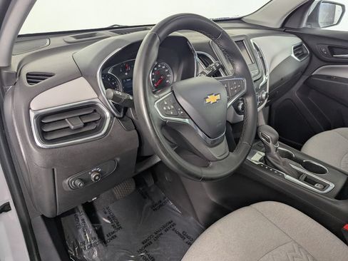 Used 2024 Chevrolet Equinox LT FWD image 12