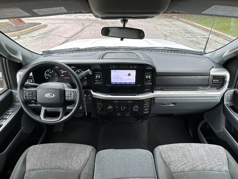 Used 2024 Ford F250 XLT w/ FX4 Off-Road Package image 29