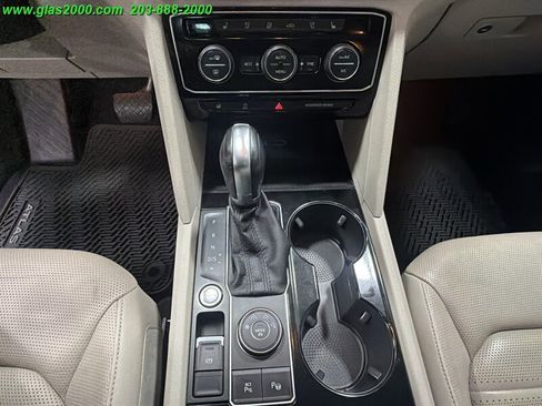 Used 2018 Volkswagen Atlas SEL Premium image 28