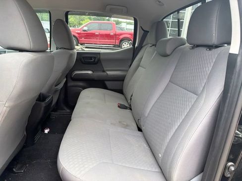 Used 2020 Toyota Tacoma SR5 w/ SR5 Appearance Package (SM) RWD image 22