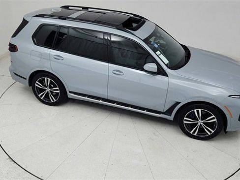 Used 2026 BMW X7 xDrive40i image 13