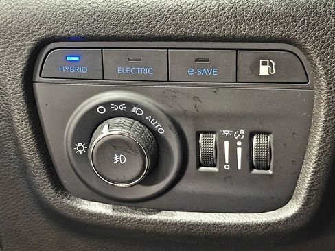 Used 2024 Jeep Grand Cherokee Limited 4xe AWD/4WD image 13