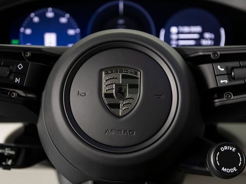 New 2025 Porsche Macan Turbo Electric image 37