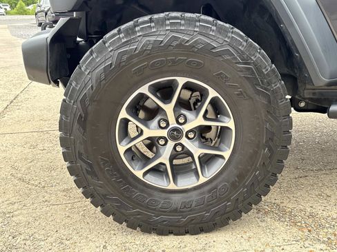 Used 2024 Jeep Wrangler Unlimited Sport AWD/4WD image 4