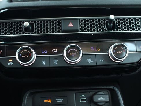 Certified 2024 Honda Civic EX image 25