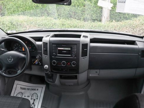 Used 2016 Mercedes-Benz Sprinter 2500 image 25