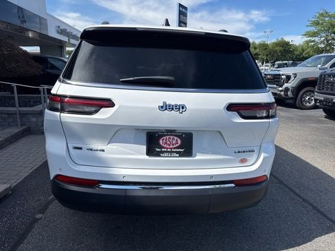 Used 2022 Jeep Grand Cherokee L Limited w/ MOPAR Finishing Package image 7